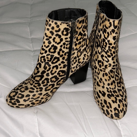 Halogen leopard print booties - Picture 1 of 6